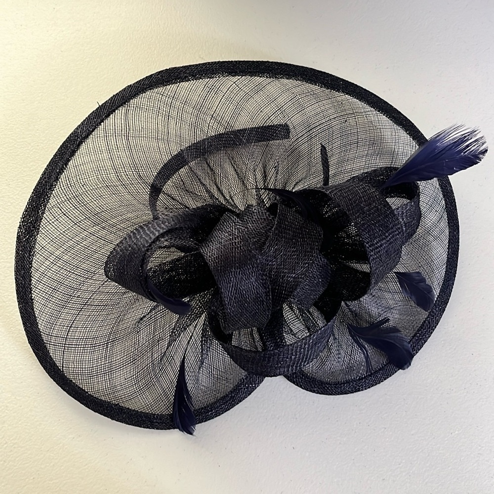PENELOPE SIN BOW FASCINATOR - NAVY BLUE